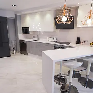  Apartment Luxury 2 Bedroom In Cristianos Spain